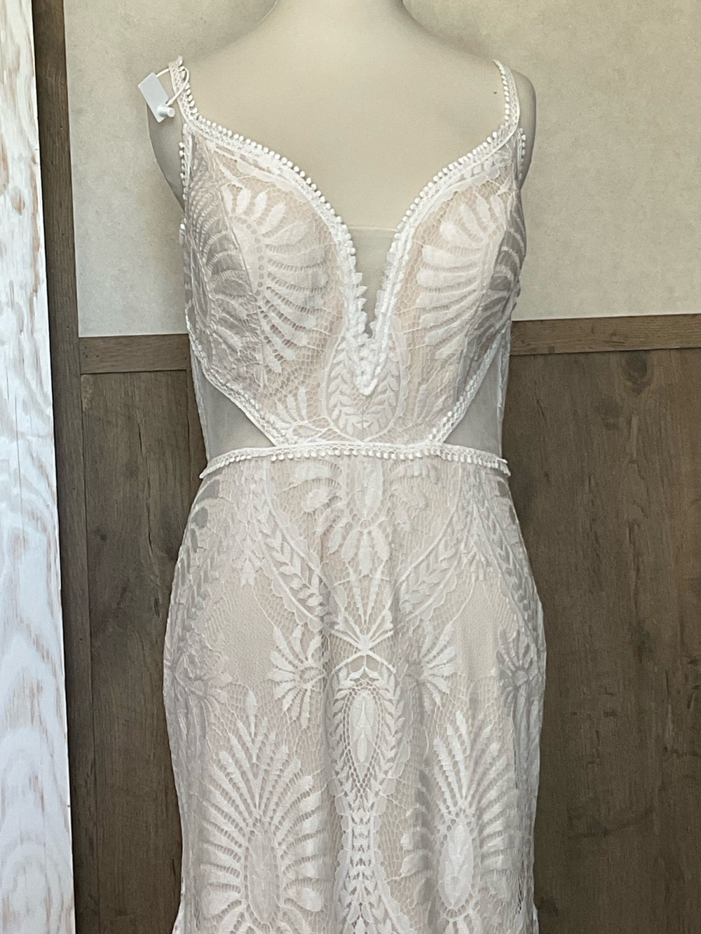 Boho Lace Wedding Dress Ivory Beach Bridal Gown Plunge V Backless Train, Size 8 - Picture 3 of 9